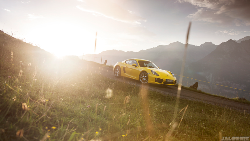 Illustration for article titled The Most Gorgeous Photos Of A Porsche Cayman You Will Ever See
